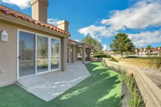 Photo #6: 2370712 Listing 