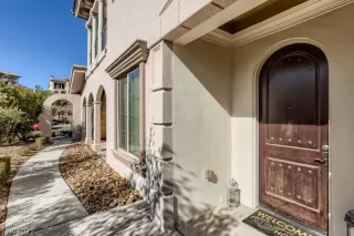 Photo #3: 2370728 Listing 