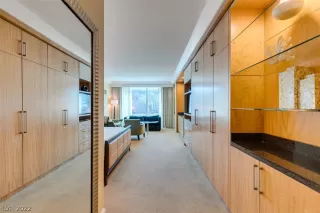 Photo #5: 2370764 Listing 