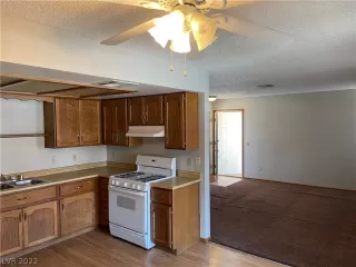 Photo #3: 2370800 Listing 