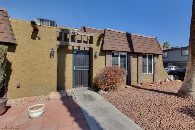 MLS: 2370811 Condo For Sale