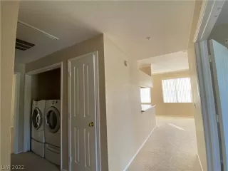 Photo #4: 2370816 Listing 