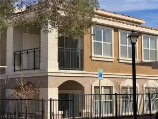Photo #6: 2370816 Listing 