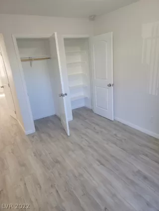 Photo #5: 2370870 Listing 