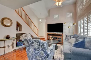 Photo #2: 2370884 Listing 