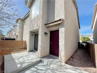 Photo #1: 2370900 Listing 