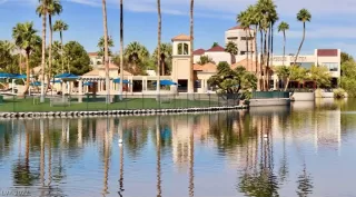 Photo #3: 2370929 Listing 