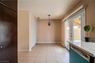 Photo #2: 2370979 Listing 