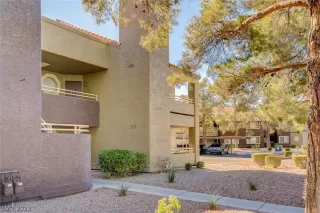 Photo #4: 2370987 Listing 