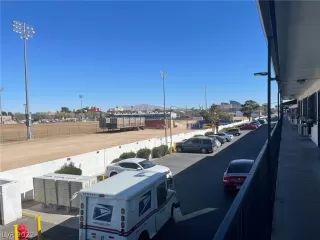 Photo #4: 2370999 Listing