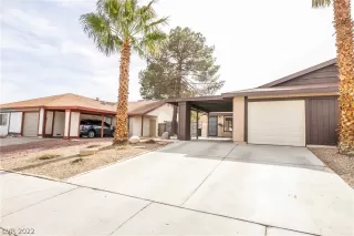 Photo #1: 2371028 Listing 