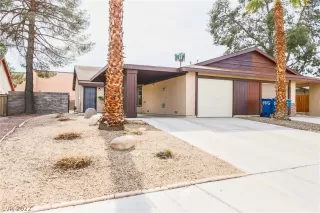 Photo #2: 2371028 Listing 