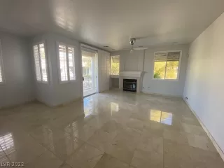 Photo #5: 2371138 Listing 