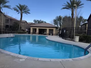 Photo #4: 2371142 Listing