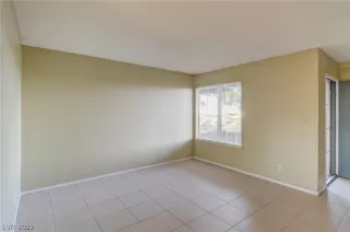 Photo #1: 2371155 Listing 