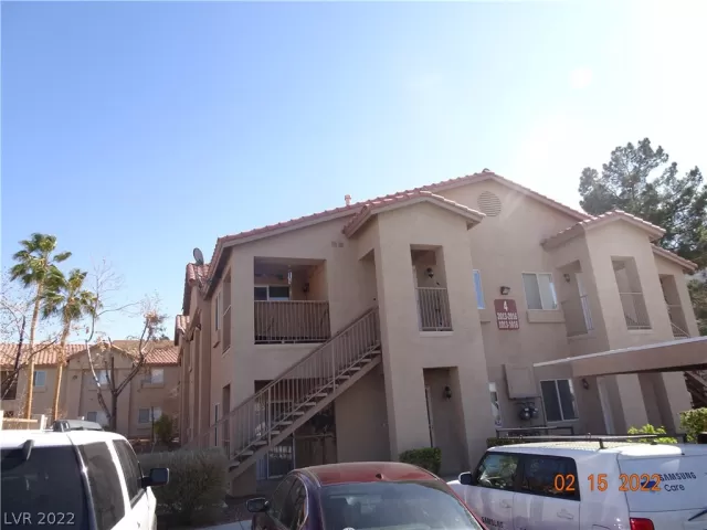 MLS: 2371157 Condo For Sale