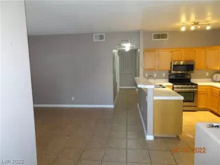 Photo #4: 2371157 Listing 