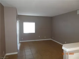 Photo #6: 2371157 Listing 