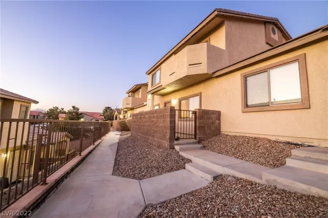 MLS: 2371195 Condo For Sale