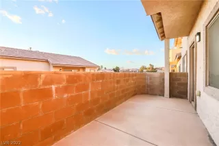 Photo #5: 2371195 Listing 