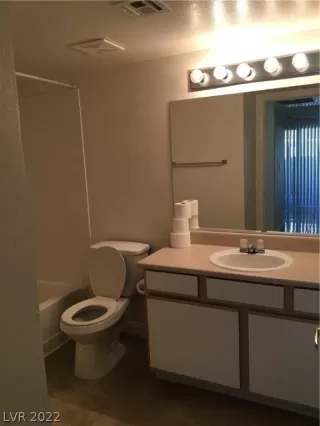 Photo #6: 2371199 Listing