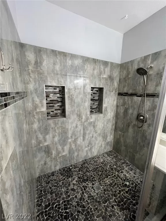 MLS: 2371235 Condo For Sale