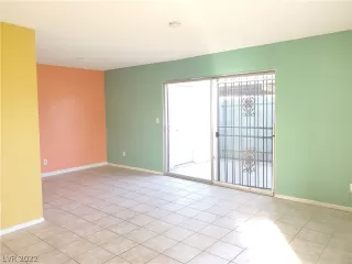 Photo #1: 2371253 Listing