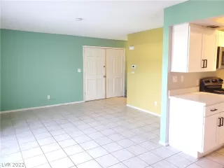 Photo #2: 2371253 Listing