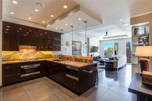 MLS: 2371270 Condo For Sale