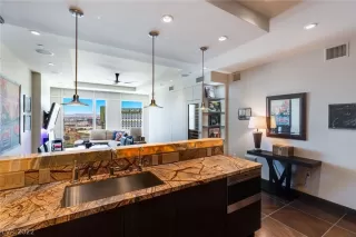 Photo #3: 2371270 Listing 