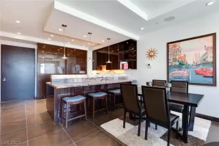 Photo #4: 2371270 Listing 