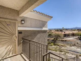 Photo #3: 2371305 Listing