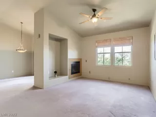 Photo #5: 2371305 Listing