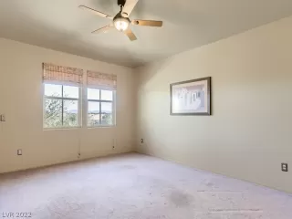 Photo #6: 2371305 Listing