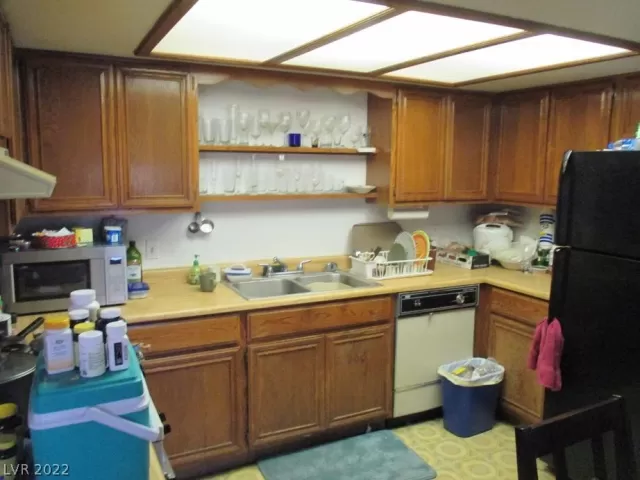 MLS: 2371316 Condo For Sale