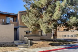 Photo #1: 2371328 Listing