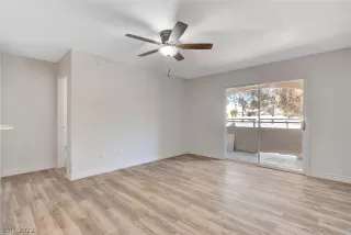 Photo #5: 2371328 Listing