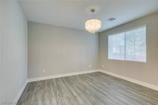 Photo #1: 2371345 Listing