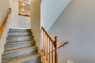 Photo #6: 2371345 Listing