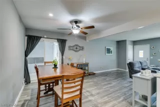 Photo #5: 2371354 Listing