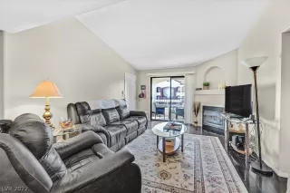 Photo #3: 2371374 Listing 