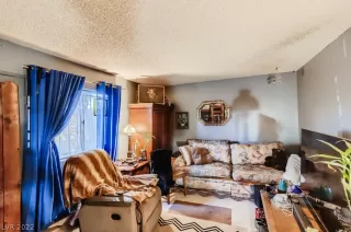 Photo #4: 2371404 Listing 