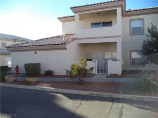 Photo #3: 2371423 Listing