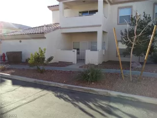Photo #4: 2371423 Listing
