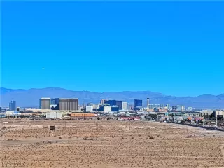 Photo #3: 2371451 Listing 