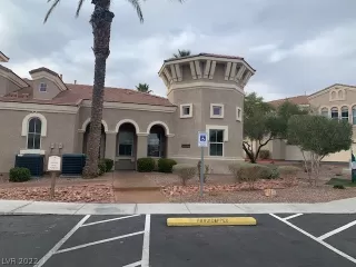 Photo #1: 2371484 Listing