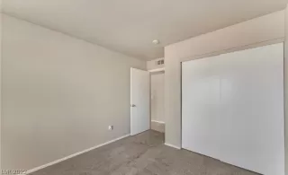 Photo #2: 2371508 Listing