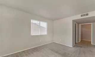 Photo #3: 2371508 Listing