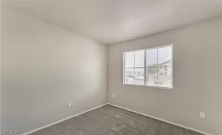 Photo #5: 2371508 Listing