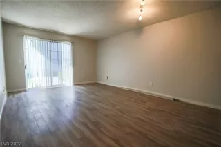 Photo #2: 2371538 Listing 